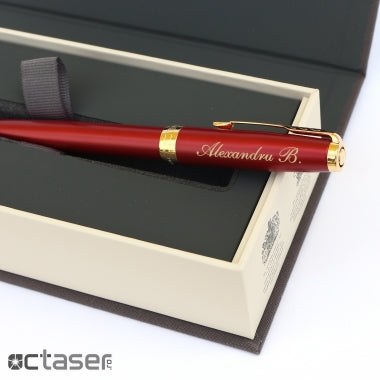 Stilou Parker Sonnet Royal Red GT personalizat